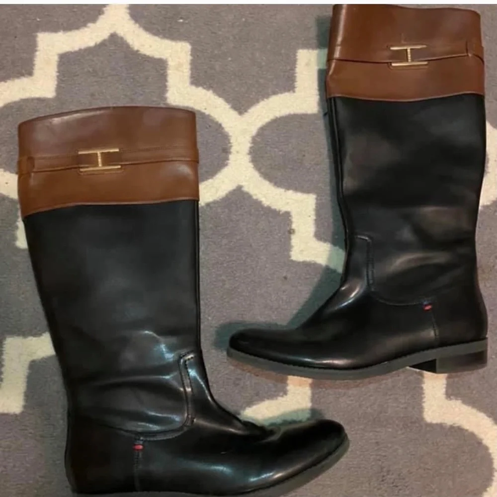 TOMMY HILFIGER TWO-TONE‎ BOOTS
